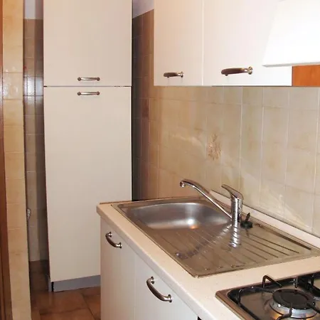 דירה Fiorella - Lui600 By Interhome